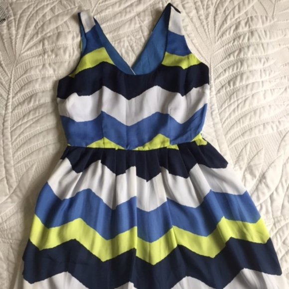 Jack Chevron Print Dress - Size 4 - Picture 2 of 4
